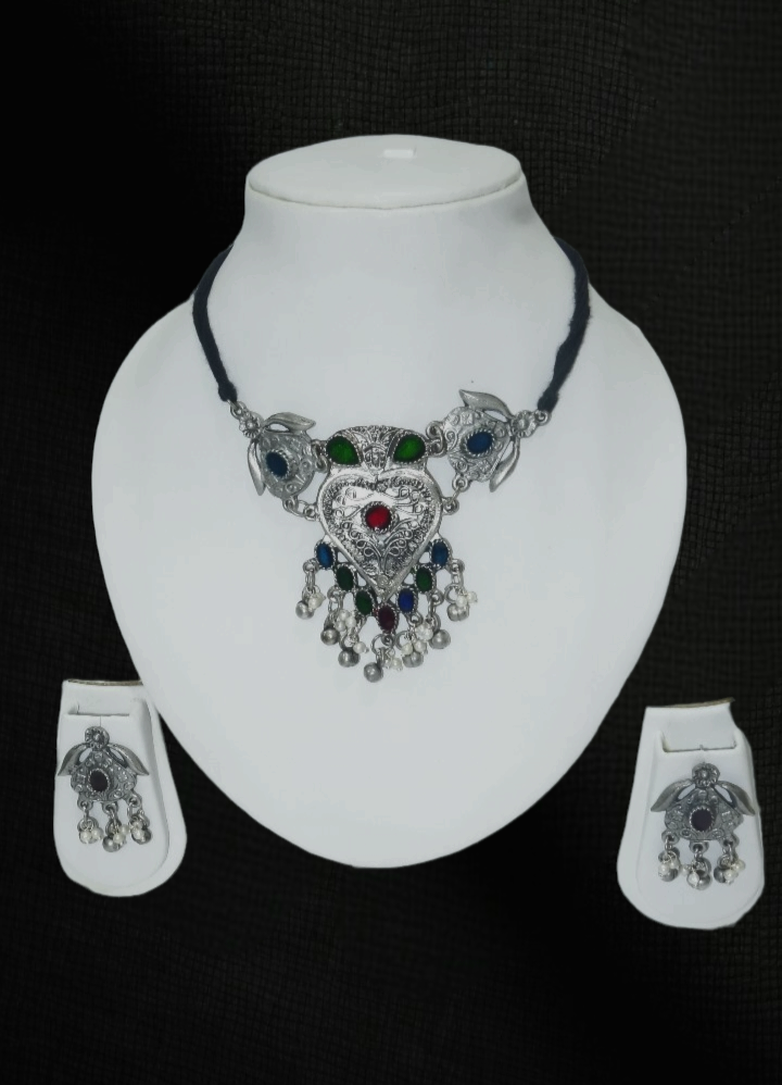 Women's Necklace with earrings