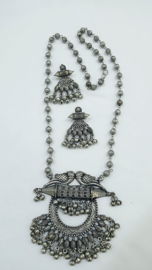 Women's Necklace with earrings